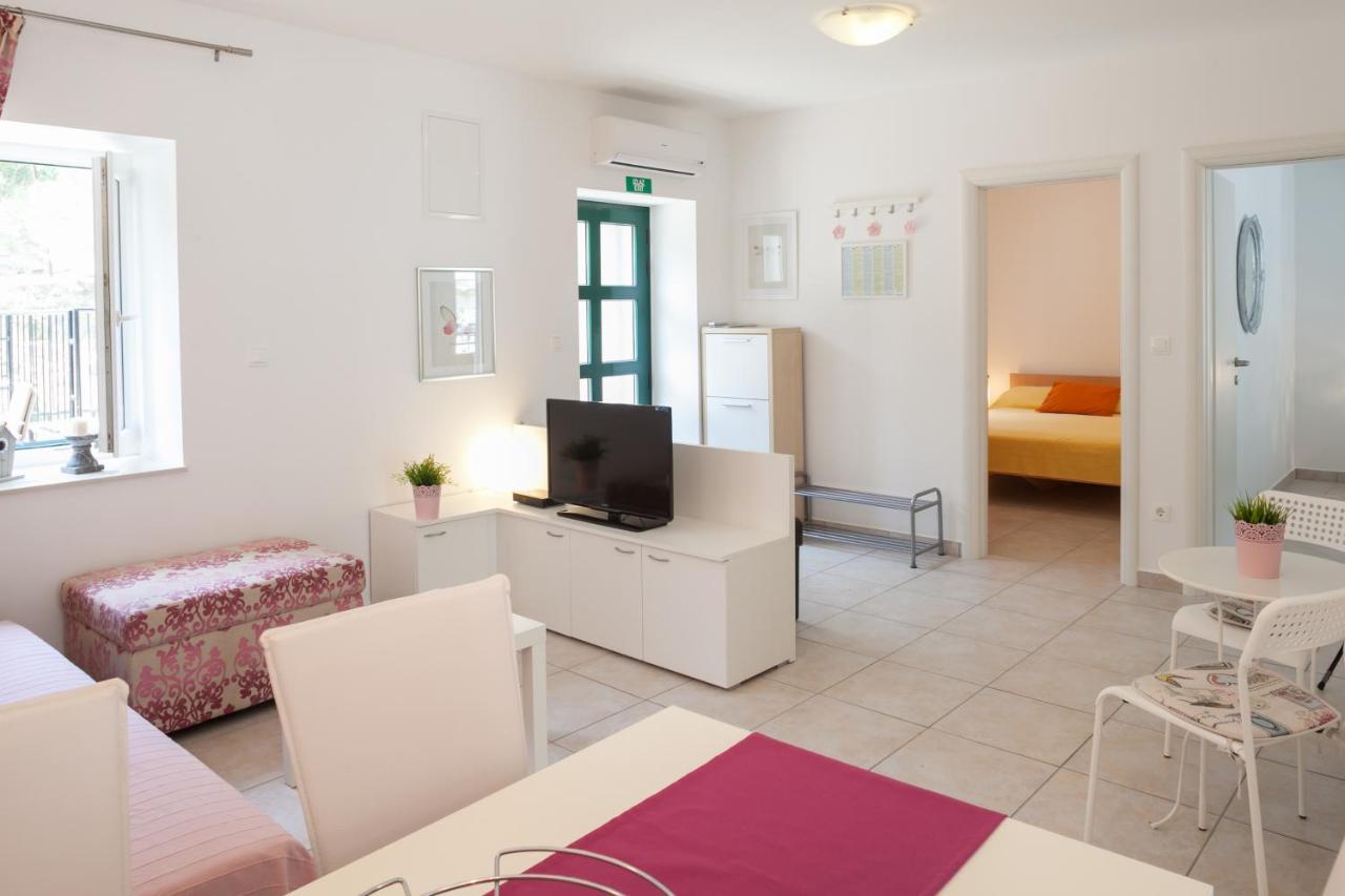 Apartment Bura 1 Makarska Esterno foto
